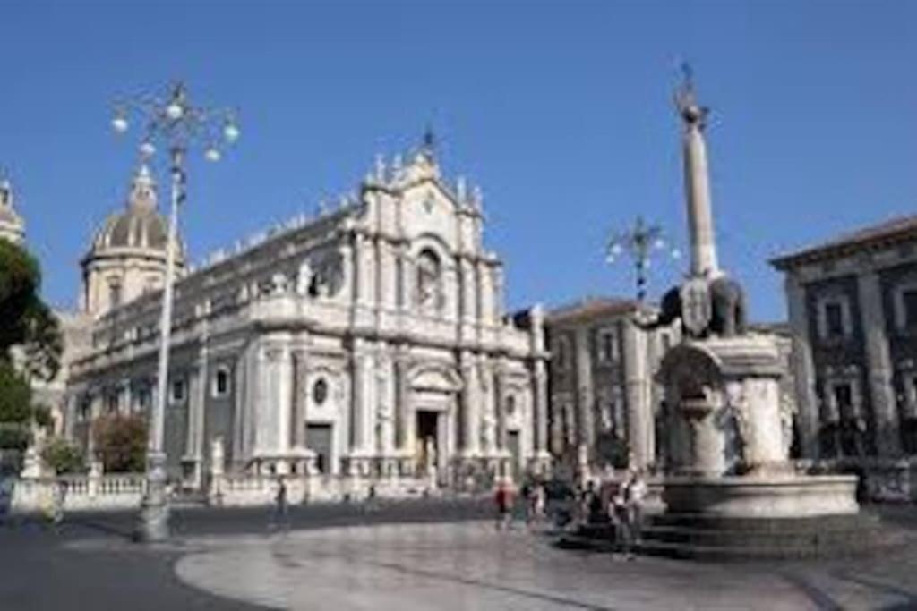 Sweet Home Apartment City Center Catania Eksteriør bilde